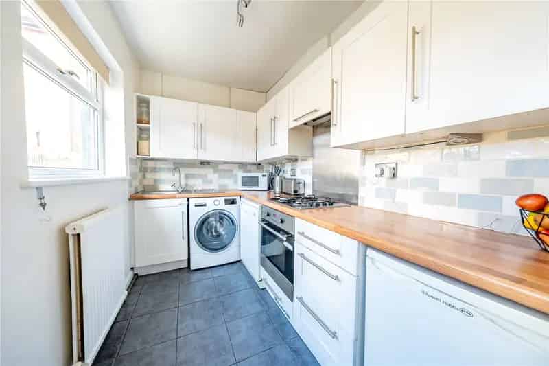 3 Bed Semi Detached House Chapel Allerton