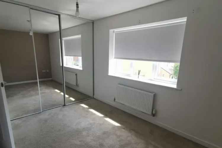 Modern Semi Detached Home Near Cramlington Hospital