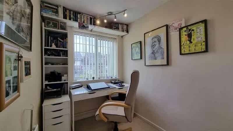 3 Bed House For Sale Hollywood Large Garden Summerhouse
