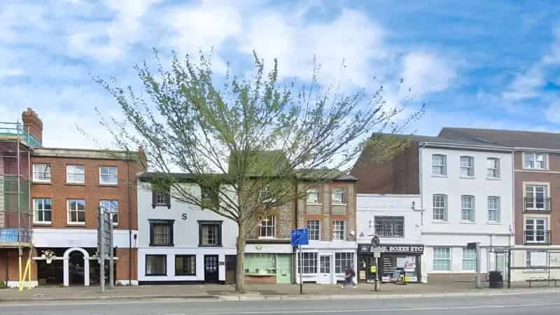To Let Self Contained E Class Premises Central Reading
