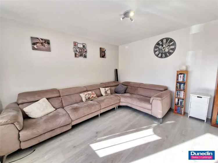 3 Bedroom Detached House for Sale South Birmingham