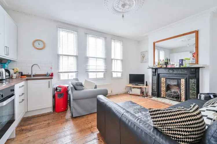 3 bedroom flat for sale