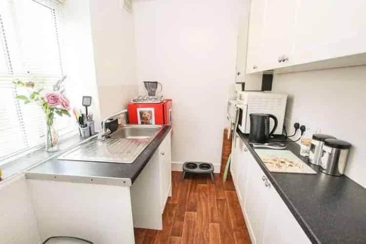 2 Bed Flat for Sale - Herne Bay - Long Lease