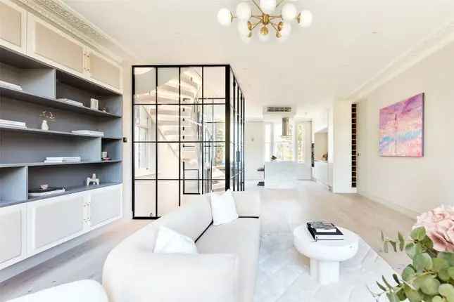 Flat for sale in Randolph Avenue, London W9