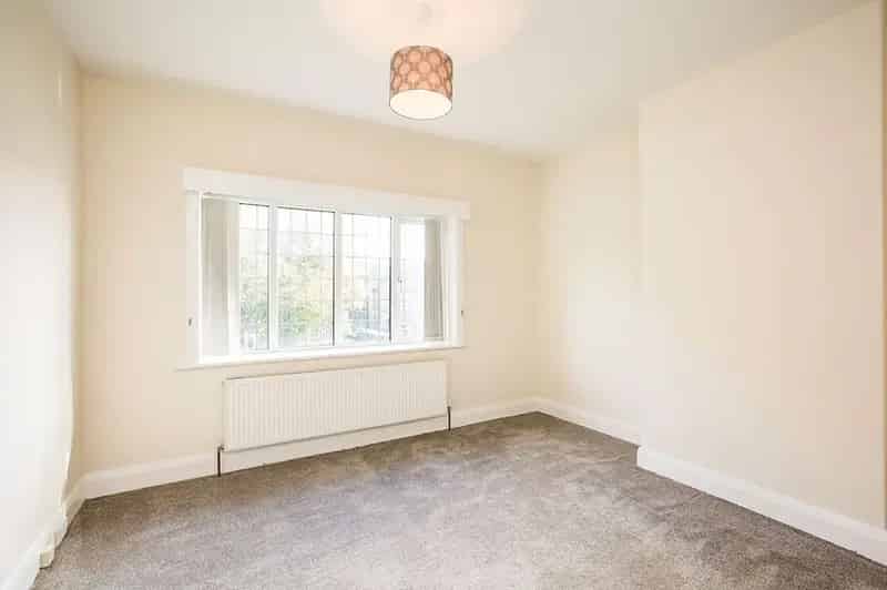 3 Bedroom Mid Terrace House Halifax West Yorkshire