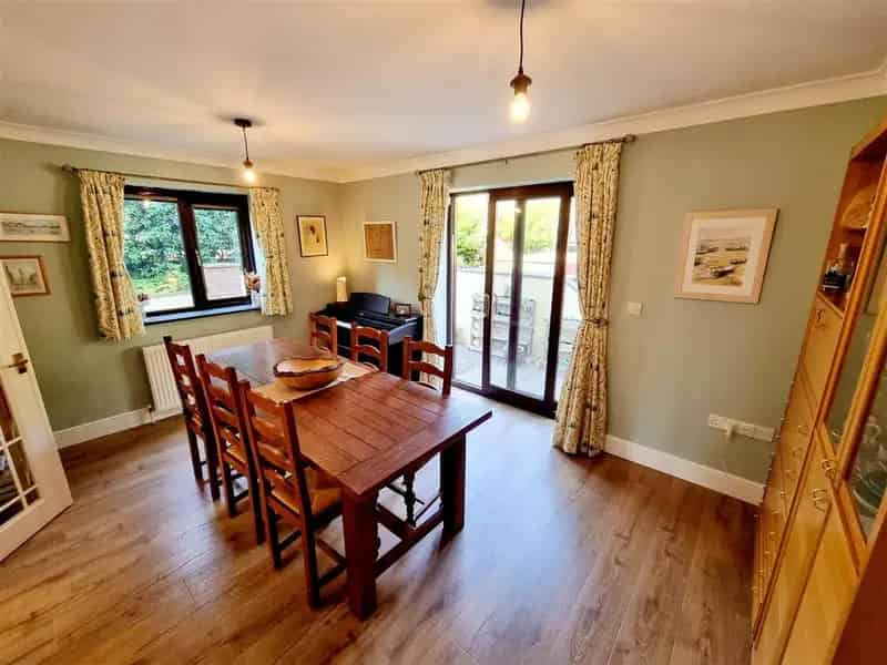 4 Bedroom House for Sale