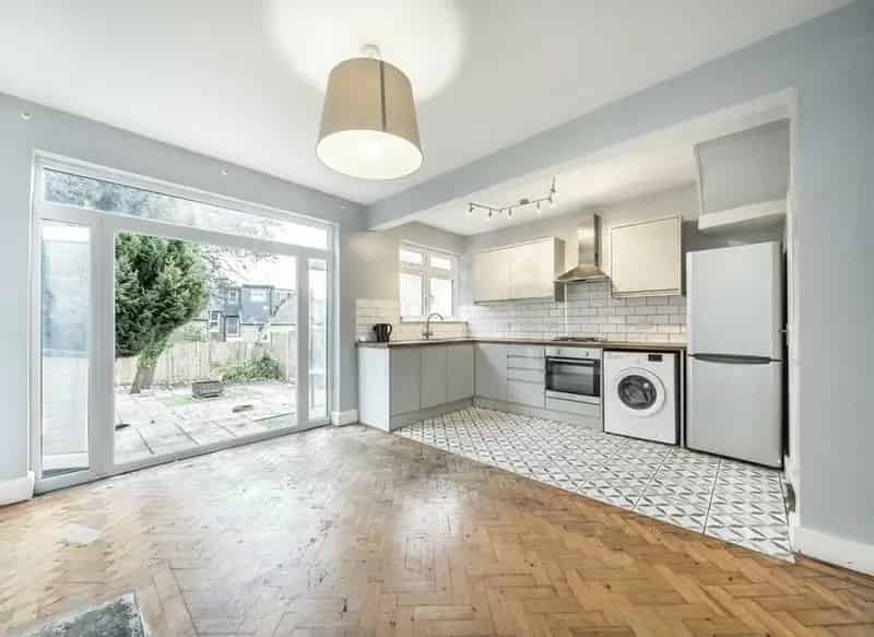 Three Bedroom Family Home With Large Garden and Potential to Extend