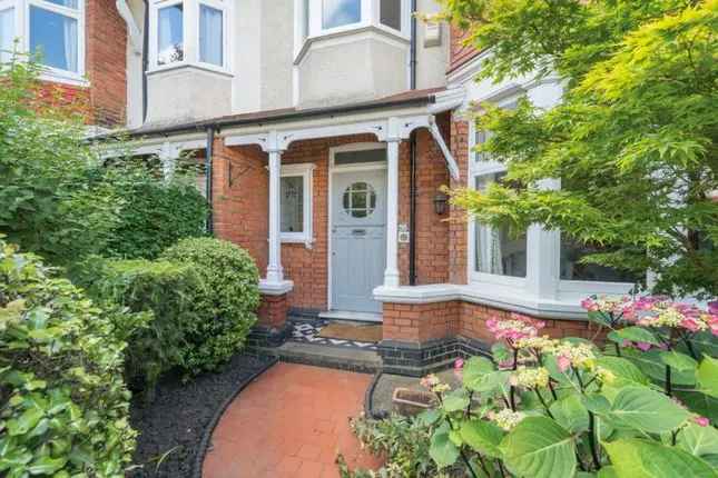 Semi-detached house for sale in Boileau Road, Ealing W5