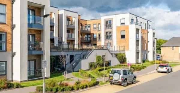 New Build 2 Double Bedroom Apartment with Balcony and Lift