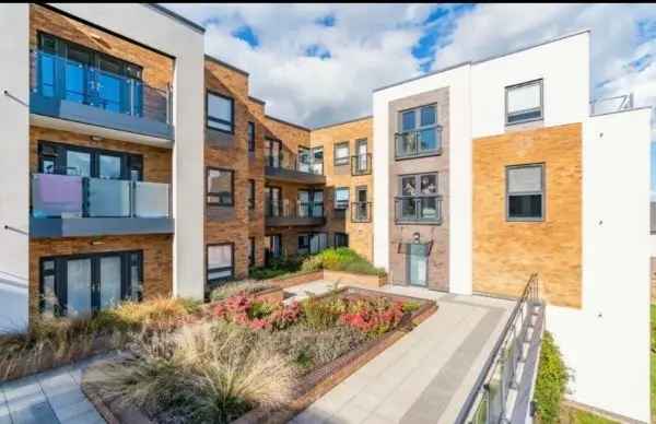 2 Double Bed First Floor Apartment New Build with Balcony and Cleaning Services