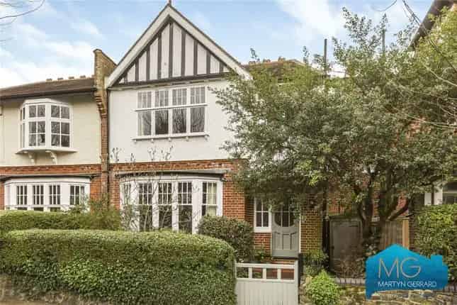 Edwardian Family Home for Sale in London N10