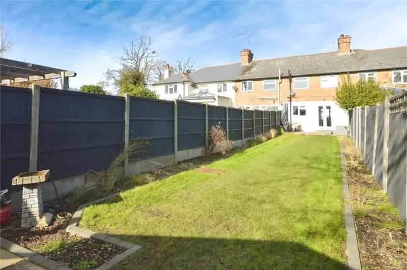 2 Bed House for Sale 3 Highland Road