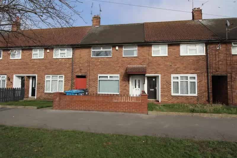 3 Bedroom Terraced House to Rent