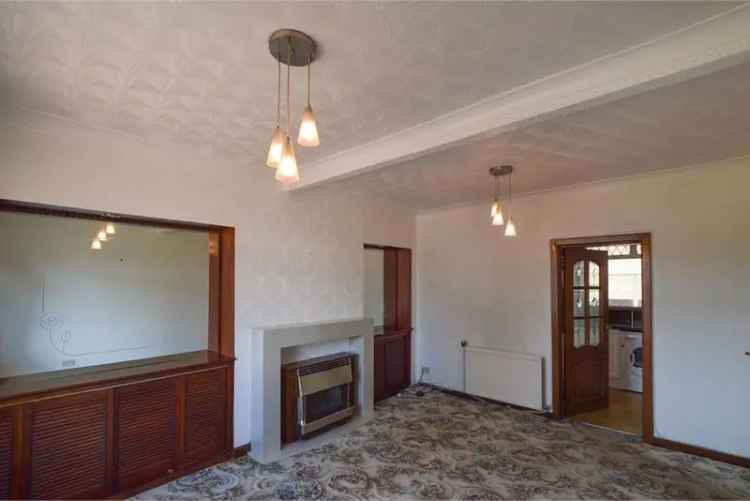 3 Bed Semi-Detached House with 2 Reception Rooms and Garden