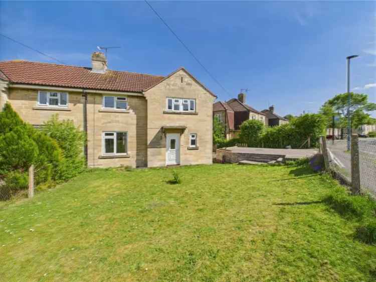 4 Bedroom Semi-Detached House Family Home