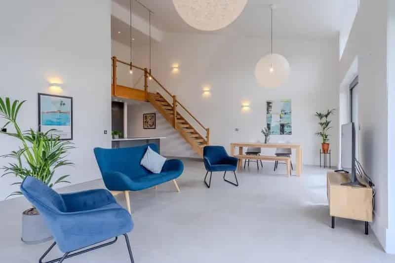 4 Bedroom Barn Conversion near Bungay