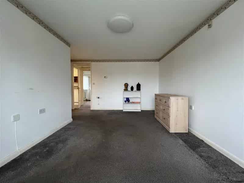 2 Bedroom Semi Detached Bungalow Retirement House to Rent