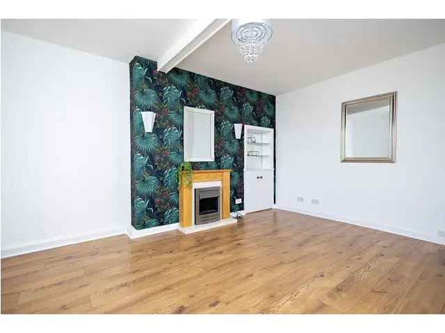 2 bedroom flat  for sale