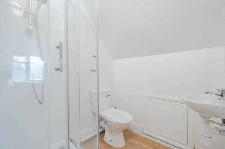 Spacious Double Room with Ensuite in Newly Refurbished HMO