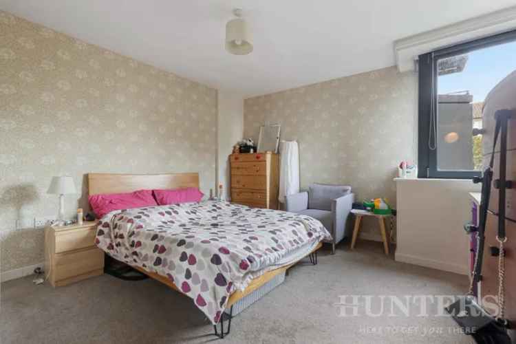 1 bedroom Flat
 To Let