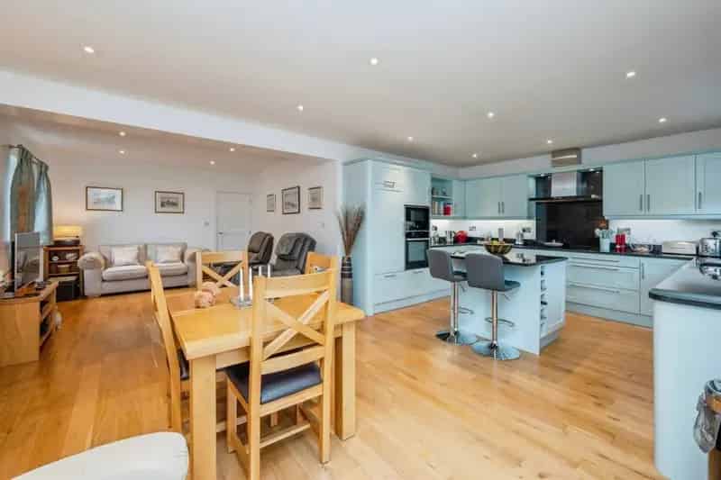 Stunning 3-Bed Detached Bungalow Near Gorleston Beach