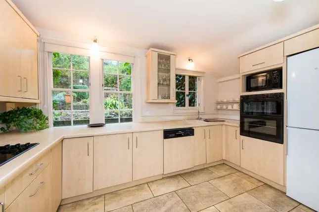 Semi-detached house to rent in Frognal, Hampstead NW3