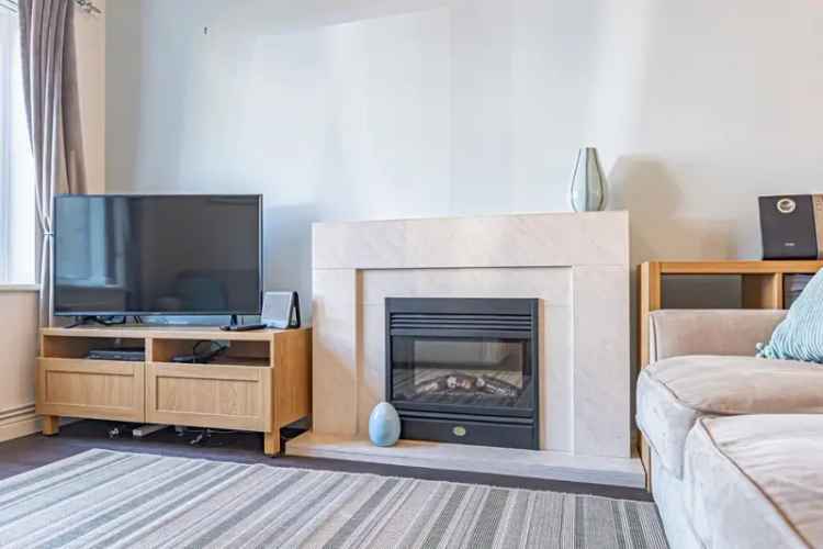 4 Bedroom Semi-Detached House For Sale Leighton Buzzard