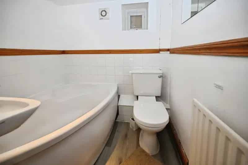 2 Bed Terrace House for Sale Near Guiseley Train Station
