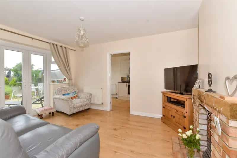 3 Bedroom Semi Detached Bungalow For Sale Near Beach