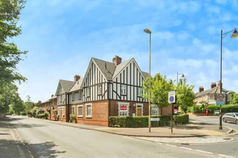 Flat For Rent , Cliddesden Road, Basingstoke and Deane, England