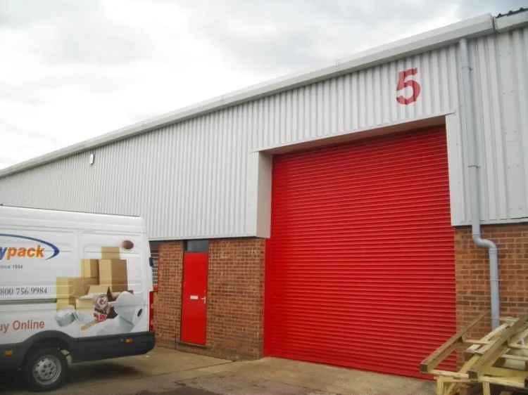 Modern Factory Warehouse with Mezzanine Storage Near Town Centre