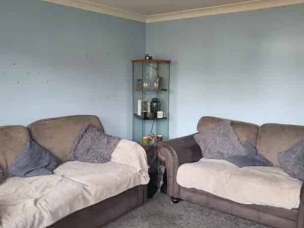 2 Bedroom House Near Amenities Needs Decorating