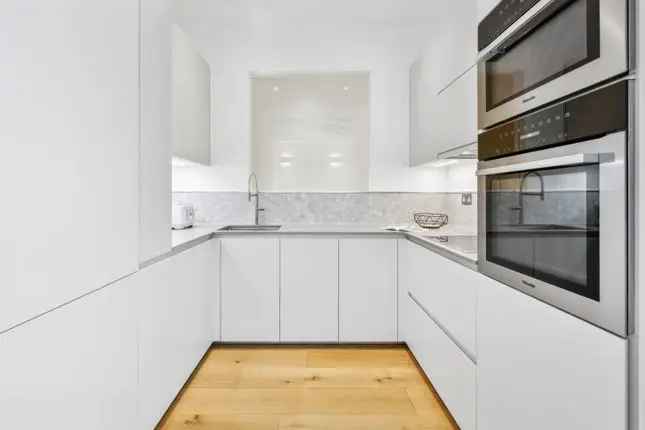 Flat to rent in Ennismore Gardens, Knightsbridge SW7