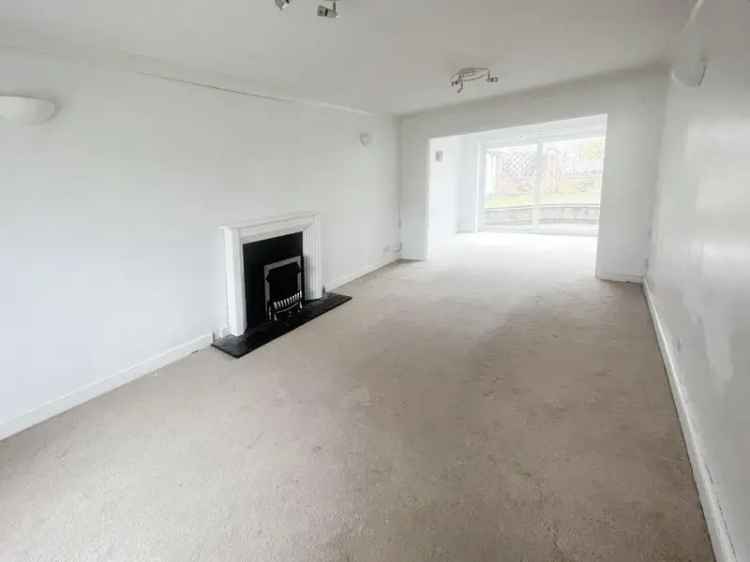 4 bedroom semi-detached house to rent