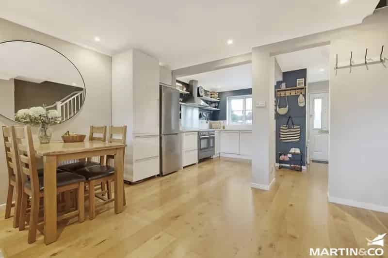 2 bedroom House
 For Sale