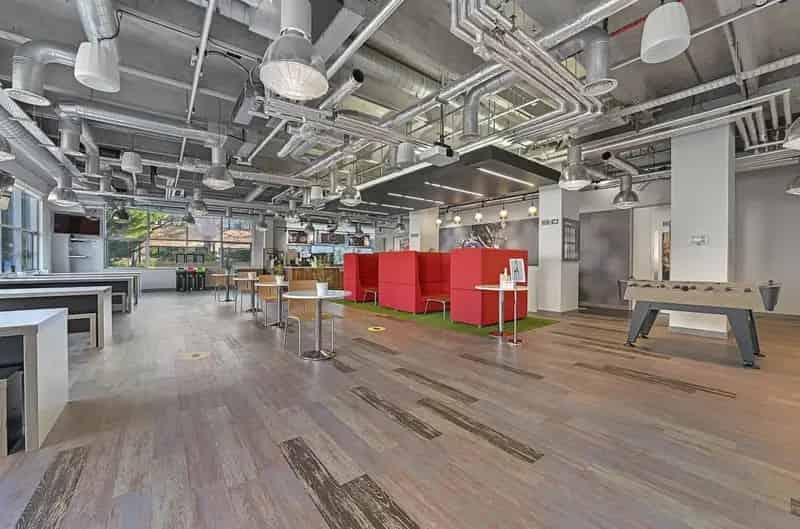 Feltham Office Building: Air-Conditioned Space with Parking