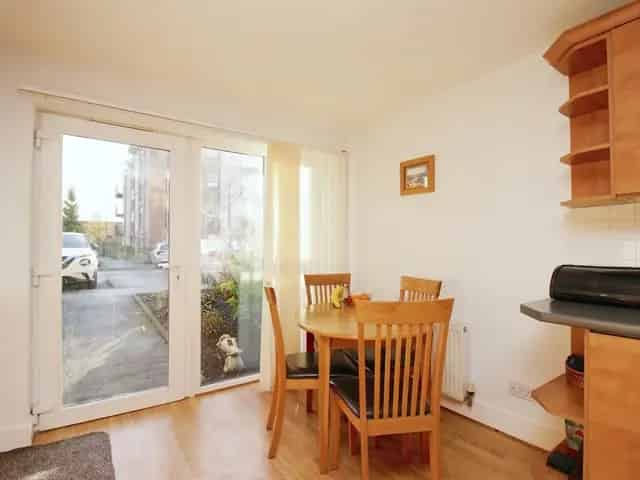 3 Bedroom Flat for Sale Near City Centre