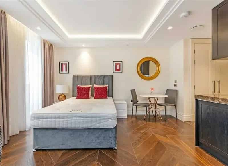 Flat For Sale , Strand, City of Westminster, England