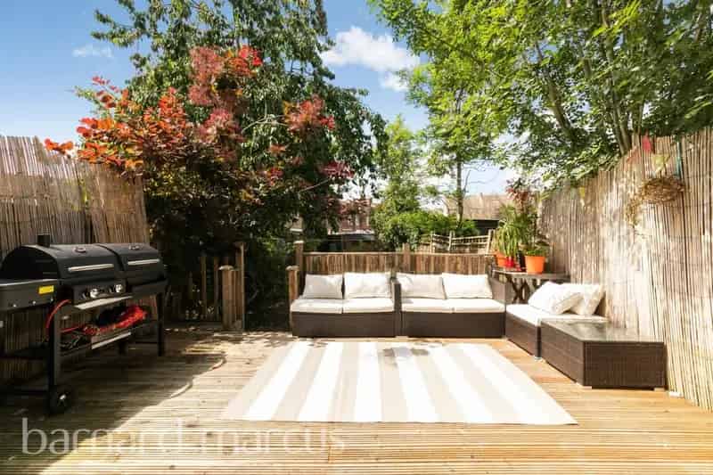 Three Bedroom House Near East Croydon Station