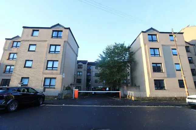 Flat to rent in Glenfarg Street, Glasgow, Glasgow City G20