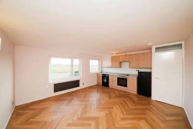 Modern One Bedroom Flat Near New Brighton Beach