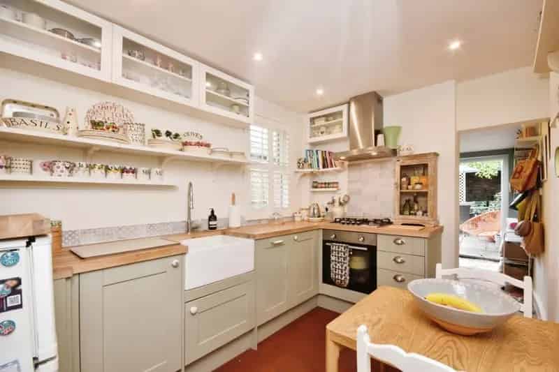 2 Bedroom Terraced House in Roath