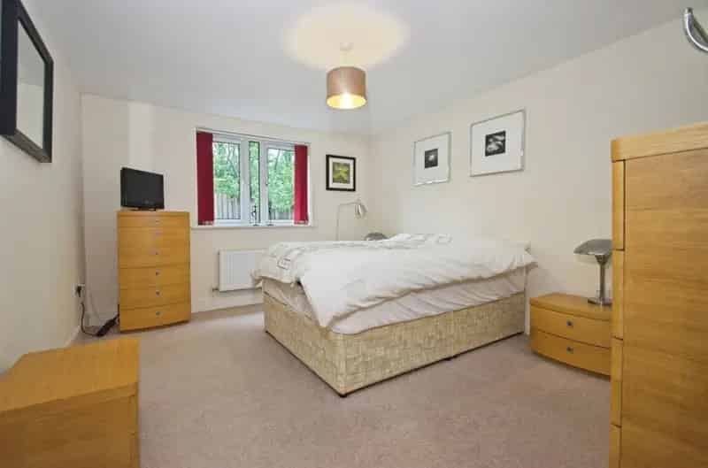 2 Bedroom Apartment with Allocated Parking and Quick Completion