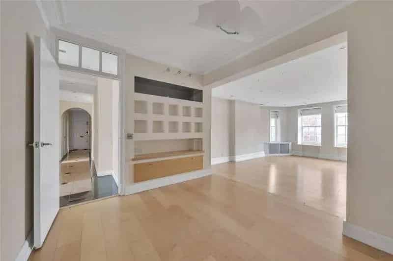 4 bed flat for sale