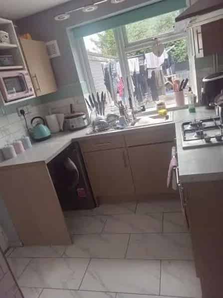 3 Bed Parlour House with Garage