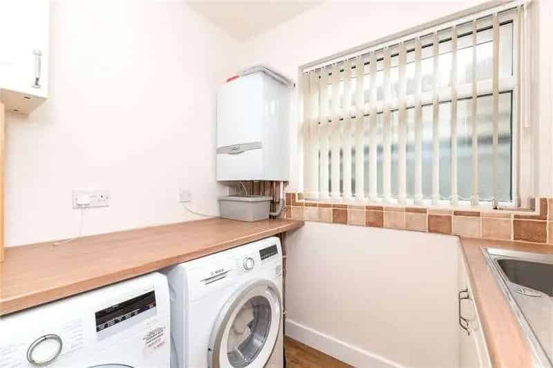 2 Bed Detached House for Sale Gilstead