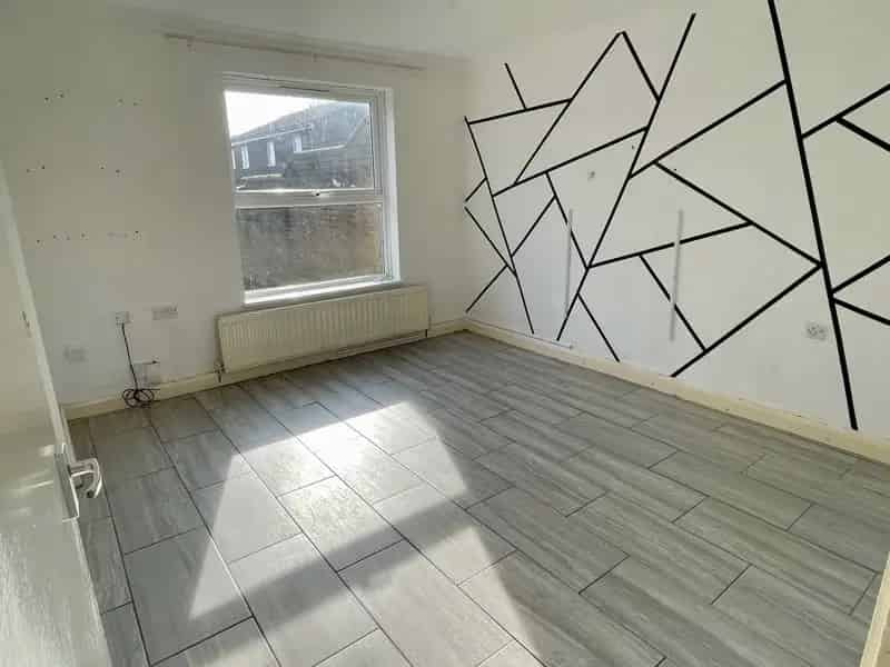 2 Bedroom Apartment House to Rent