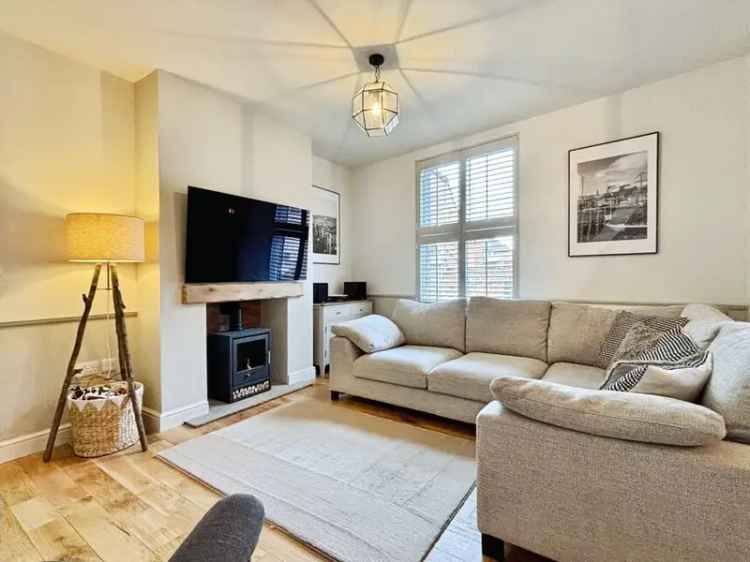 3 Bedroom End Terrace House for Sale Brimington Derbyshire
