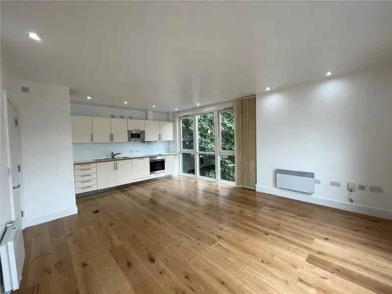 2 Bedroom Flat for Rent in London Crouch End