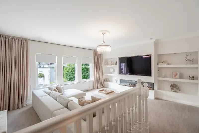 Spacious Family Home in Tillicoultry